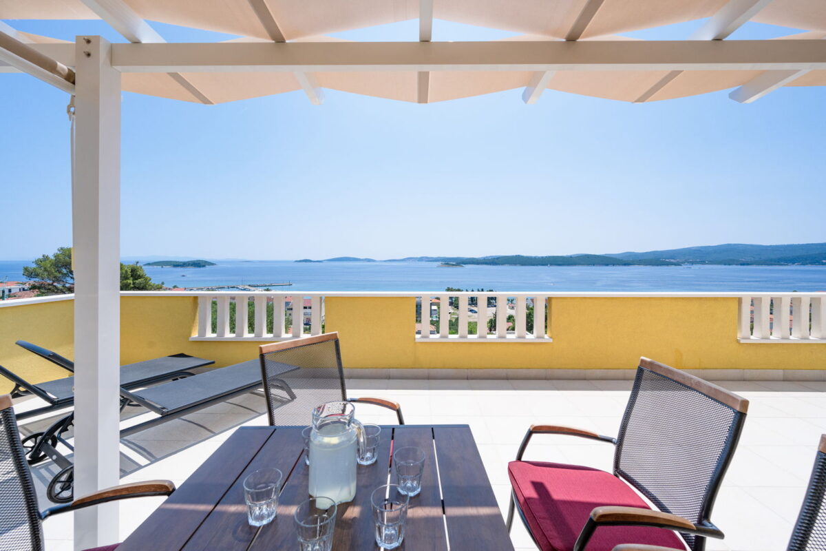 lidia apartment1 terrace 06 2025 pic 04 1200x800