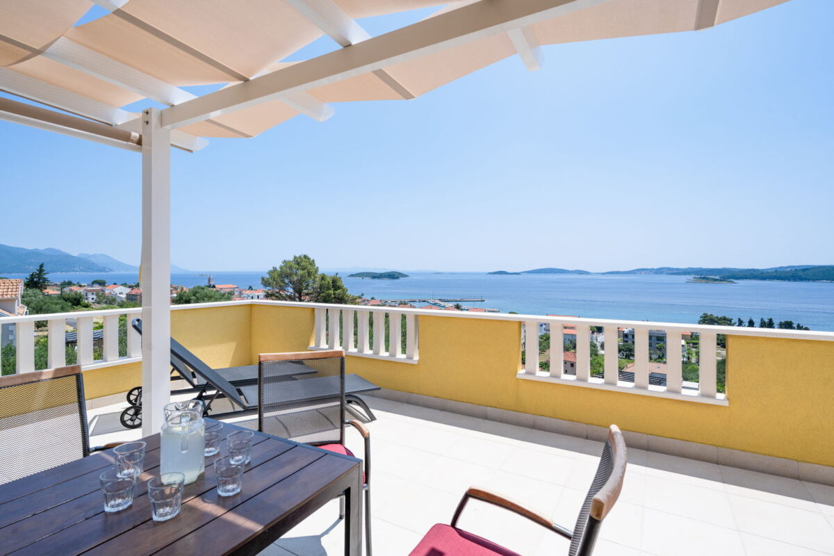 lidia apartment1 terrace 06 2025 pic 05 1200x800